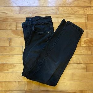 Tahari W34 black jeans